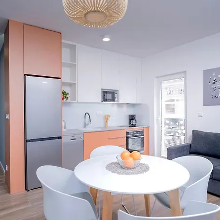 Sun&lux - Hvar Apartment *