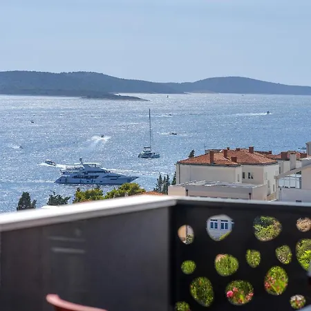 Sun&lux - Hvar Apartment *